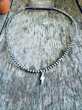 Load image into Gallery viewer, 3mm Navajo Pearls With Mini Lightening Bolt