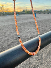 Load image into Gallery viewer, Graduated Orange Spiny Oyster 4MM - 8MM