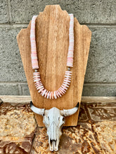 Load image into Gallery viewer, Big Graduated Conch Necklace