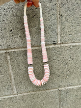 Load image into Gallery viewer, Big Graduated Conch Necklace