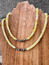Load image into Gallery viewer, Serpentine & Navajo Pearl Necklace