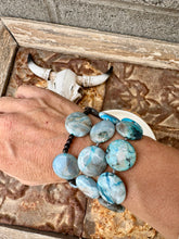 Load image into Gallery viewer, Statement Agate Disc Bracelet