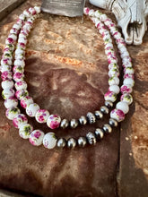 Load image into Gallery viewer, Purple Willow Porcelain Necklace With Navajo Pearls