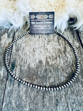 Load image into Gallery viewer, 4mm Navajo Pearl Choker