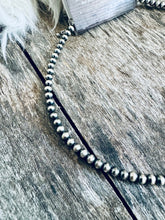 Load image into Gallery viewer, 4mm Navajo Pearl Choker