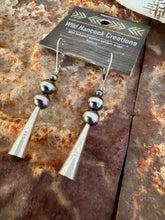 Load image into Gallery viewer, Navajo Pearl Cone Earrings
