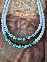 Load image into Gallery viewer, White Matte Glass Choker With Turquoise & Navajo Pearls