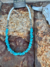 Load image into Gallery viewer, Kingman Chip Necklace 18"