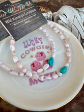 Load image into Gallery viewer, Conch Bracelet with Turquoise Nugget