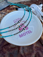 Load image into Gallery viewer, 3MM Turquoise Choker with Graduated Navajo Peals