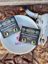 Load image into Gallery viewer, Lemon Drop Quartz Stud Earrings