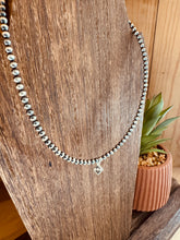Load image into Gallery viewer, Navajo Pearl Choker With Dice Pendant