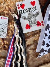 Load image into Gallery viewer, Cows & Cowboy Lovin// HOWDY//SUP DARLIN Keychains