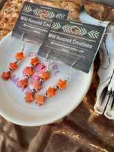 Load image into Gallery viewer, Spiny Oyster Star Earrings