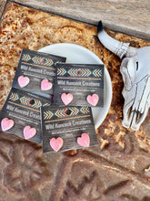 Load image into Gallery viewer, Pink Conch Heart Stud Earrings