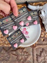 Load image into Gallery viewer, Pink Conch Heart Stud Earrings