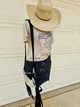 Load image into Gallery viewer, Cowhide Clutch Purse