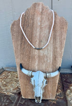 Load image into Gallery viewer, Pink Shell Necklace With Navajo Pearls