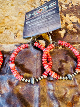 Load image into Gallery viewer, Mini Spiny Oyster Hoop Earrings With Navajo Pearls