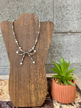 Load image into Gallery viewer, Navajo Pearl Bow Tie Necklace