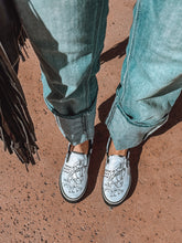 Load image into Gallery viewer, Platform Vans Stayin Broke Ropin