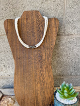 Load image into Gallery viewer, Mother Of Pearl Choker With Navajo Pearls