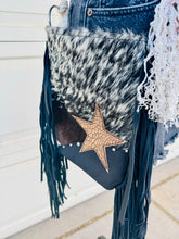 Load image into Gallery viewer, Ropers Crossbody Purse With Star
