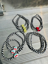 Load image into Gallery viewer, Checkered Stretchy Bracelet