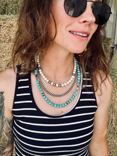 Load image into Gallery viewer, Kingman Turquoise Necklace With 8MM Navajo Pearls & Torpedo's