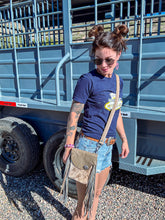 Load image into Gallery viewer, Day Trippin Crossbody Purse Taupe