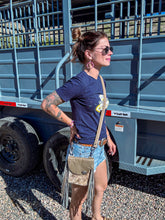 Load image into Gallery viewer, Day Trippin Crossbody Purse Taupe