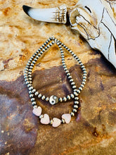Load image into Gallery viewer, Navajo Pearl Bracelet With Hearts Or Yin Yang