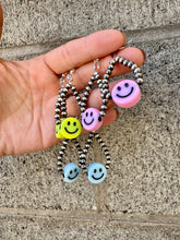 Load image into Gallery viewer, Authentic Navajo Pearls With Large Smileys