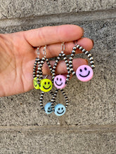 Load image into Gallery viewer, Authentic Navajo Pearls With Large Smileys