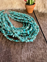 Load image into Gallery viewer, Turquoise Chip Choker