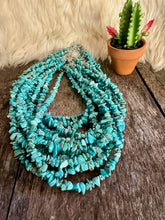Load image into Gallery viewer, Turquoise Chip Choker