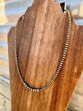 Load image into Gallery viewer, 3MM-6MM Graduated 20" Navajo Pearl Necklace