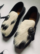 Load image into Gallery viewer, Road Runner Moccasin Size 7