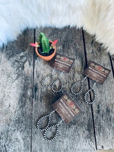 Load image into Gallery viewer, Authentic Navajo Pearl Teardrop Earrings