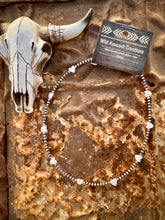Load image into Gallery viewer, 3MM Navajo Pearl Choker With Pearl Hearts
