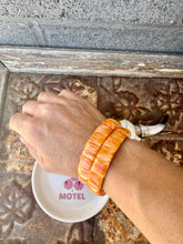 Load image into Gallery viewer, Square Spiny Oyster Bracelet 12MM
