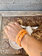 Load image into Gallery viewer, Square Spiny Oyster Bracelet 12MM
