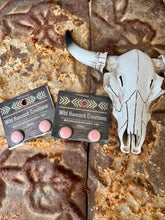 Load image into Gallery viewer, Pink Conch Stud Earrings
