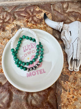 Load image into Gallery viewer, Green Malachite + Navajo Pearl Bracelet
