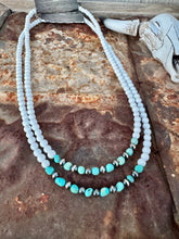Load image into Gallery viewer, White Matte Glass Choker With Turquoise &amp; Navajo Pearls
