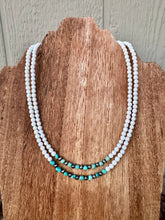 Load image into Gallery viewer, White Matte Glass Choker With Turquoise &amp; Navajo Pearls
