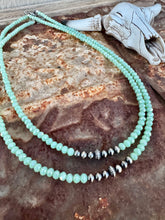 Load image into Gallery viewer, Mint Crystal Necklace With Navajo Pearls
