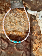 Load image into Gallery viewer, Conch Choker With Turquoise Nuggets
