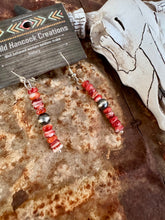Load image into Gallery viewer, Spiny Oyster Dangle Earrings
