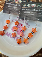 Load image into Gallery viewer, Spiny Oyster Star Earrings
